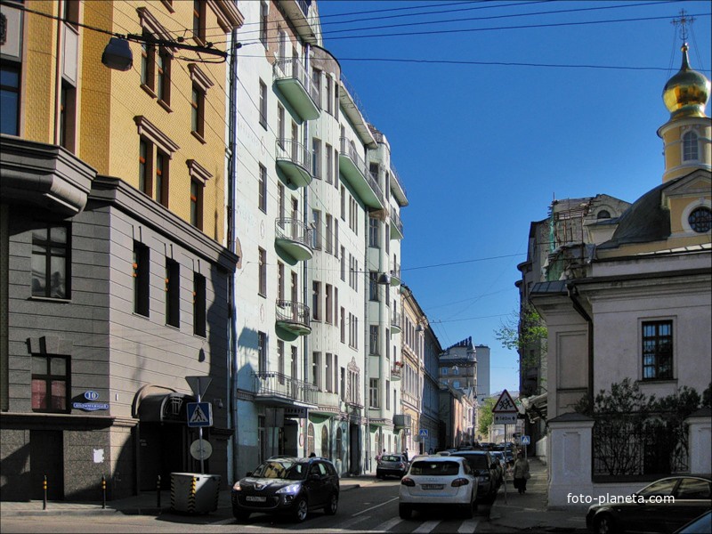 Малый Знаменский переулок