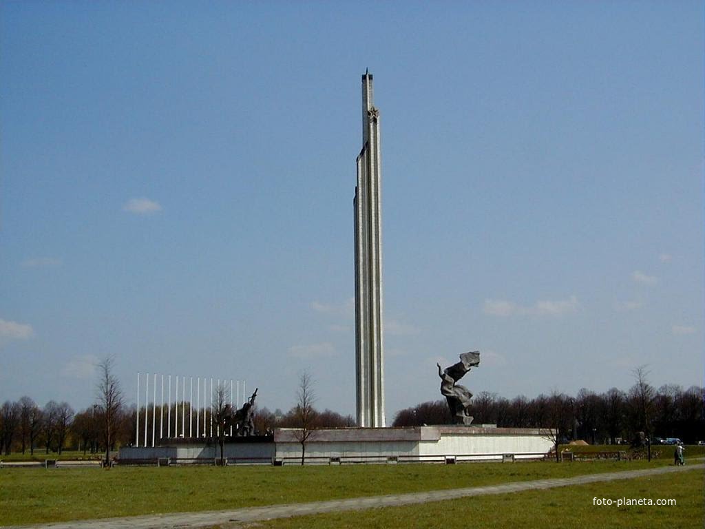 Памятник ВЕЛИКОЙ ПОБЕДЫ, павшим Героям Советским Солдатам