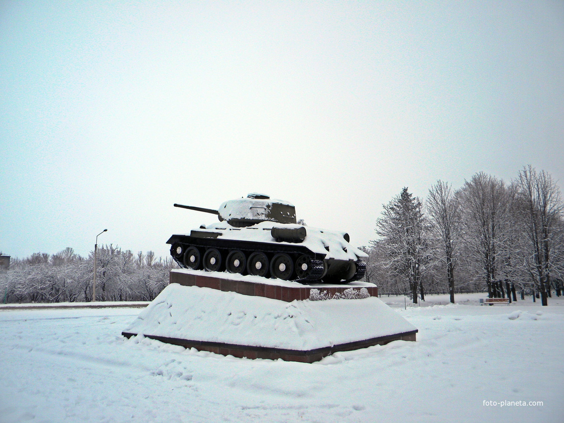 Мемориал &quot;И честь героев Курской битвы&quot; недалеко от поселка Яковлево