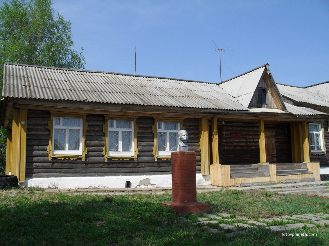 Краеведческий музей на околице деревни