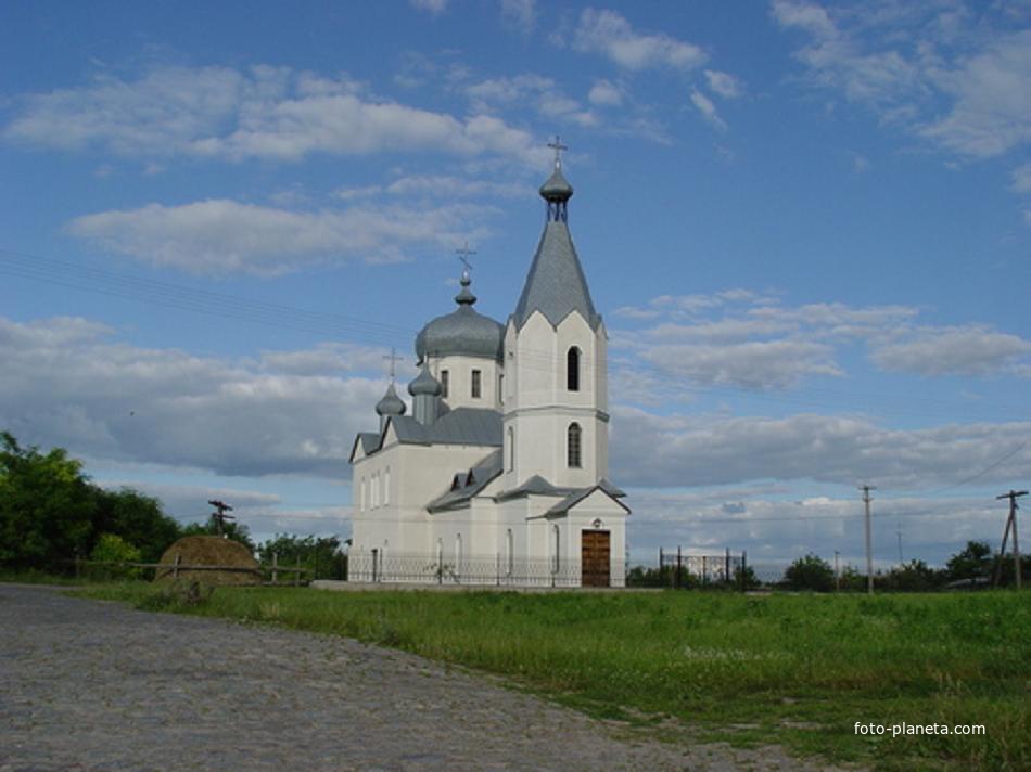 Церква св. Миколая.