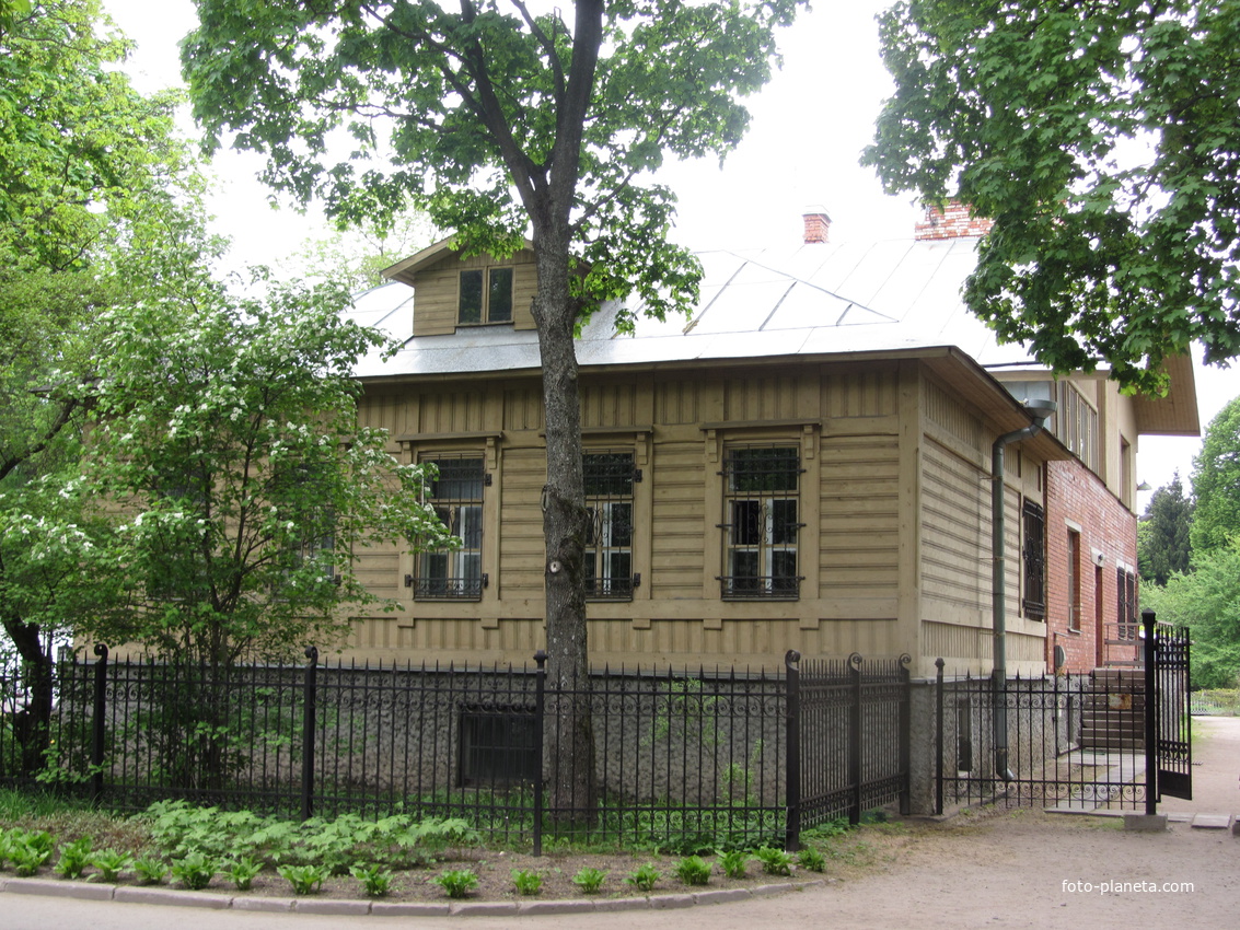 переулок Институтский, Санкт-Петербург