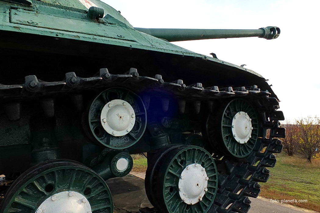Танк Ис-3 при въезде