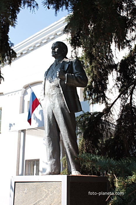 памятник Ленину