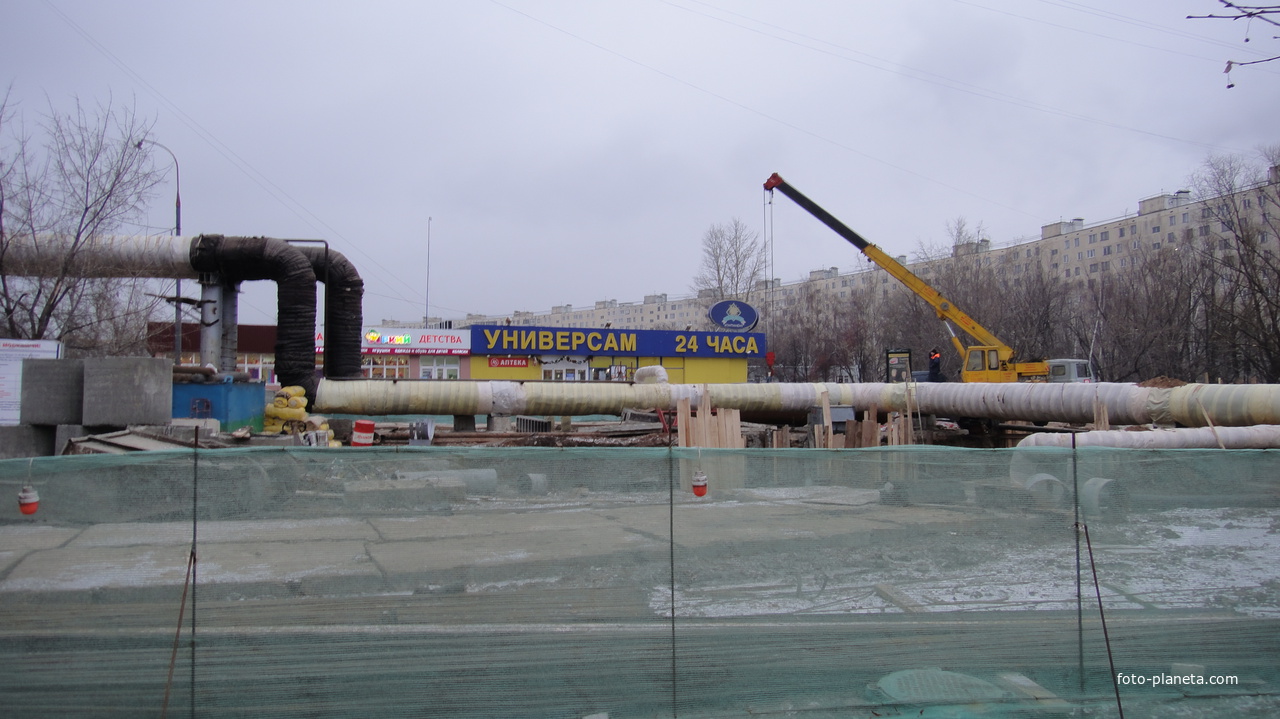 Харьковская улица, 2-а. Универсам Седьмой Континент