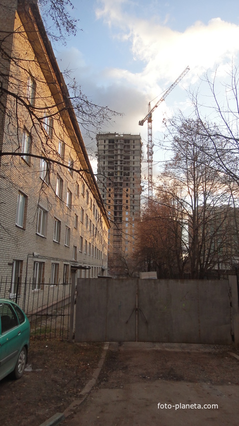 Двор гостиницы Загорье