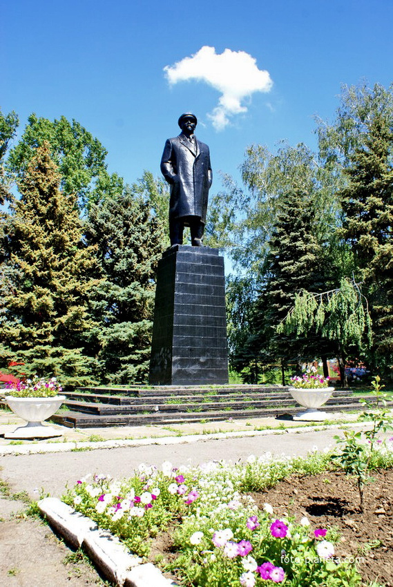 памятник Ленину