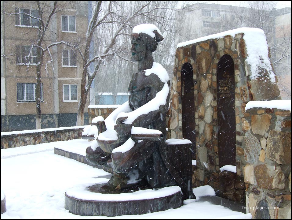 Волгодонск -памятники зимой