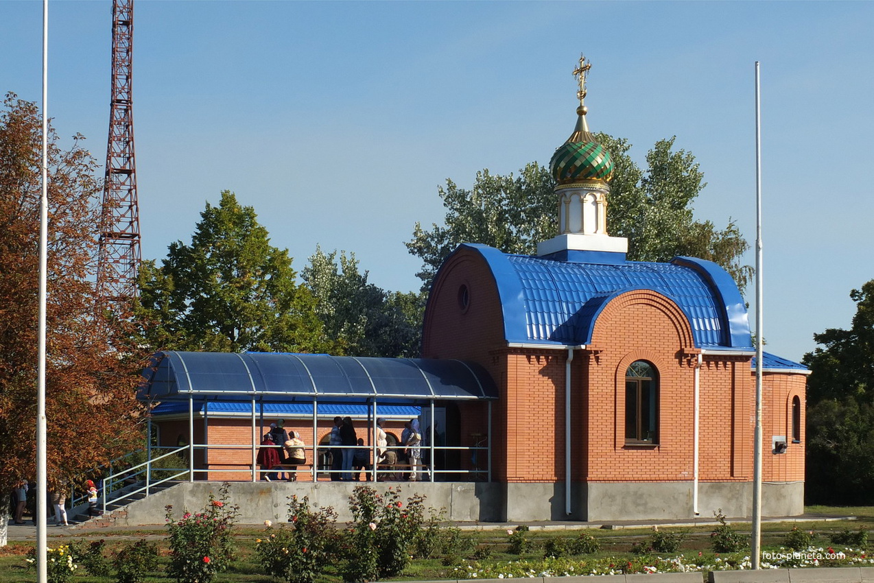 Погода в г семикаракорске. Семикаракорск храм. Семикаракорск Ростовская область. Семикаракорск Казанский храм. Православный приход храма Богородицы «всех скорбящих радость».