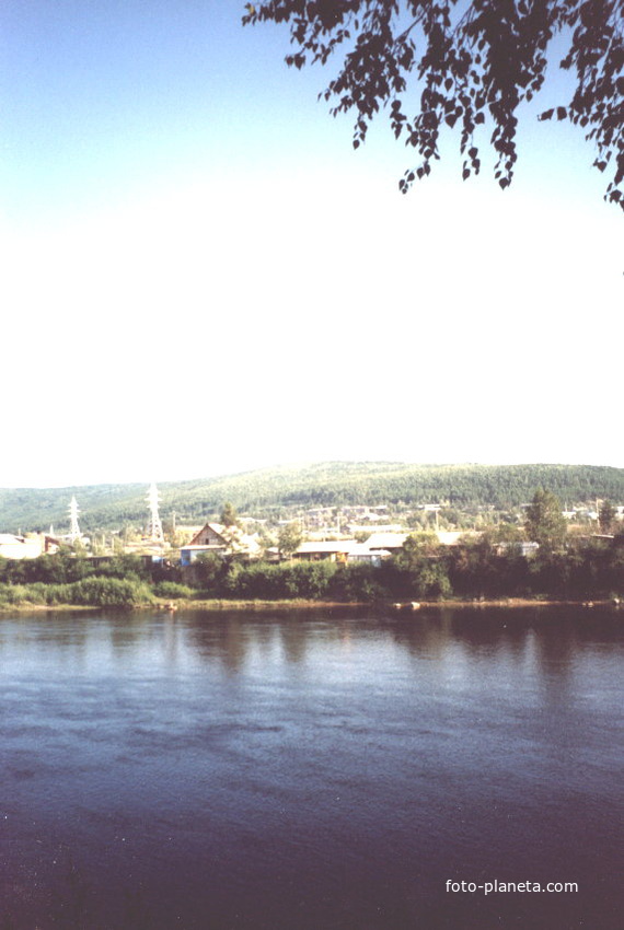 Река Тында и город