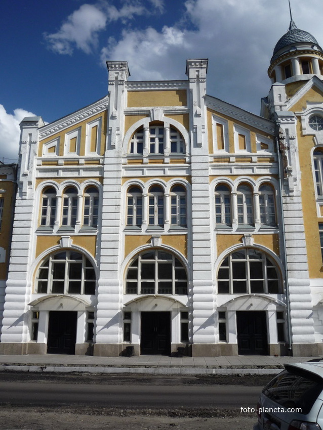 Здание Драматического театра