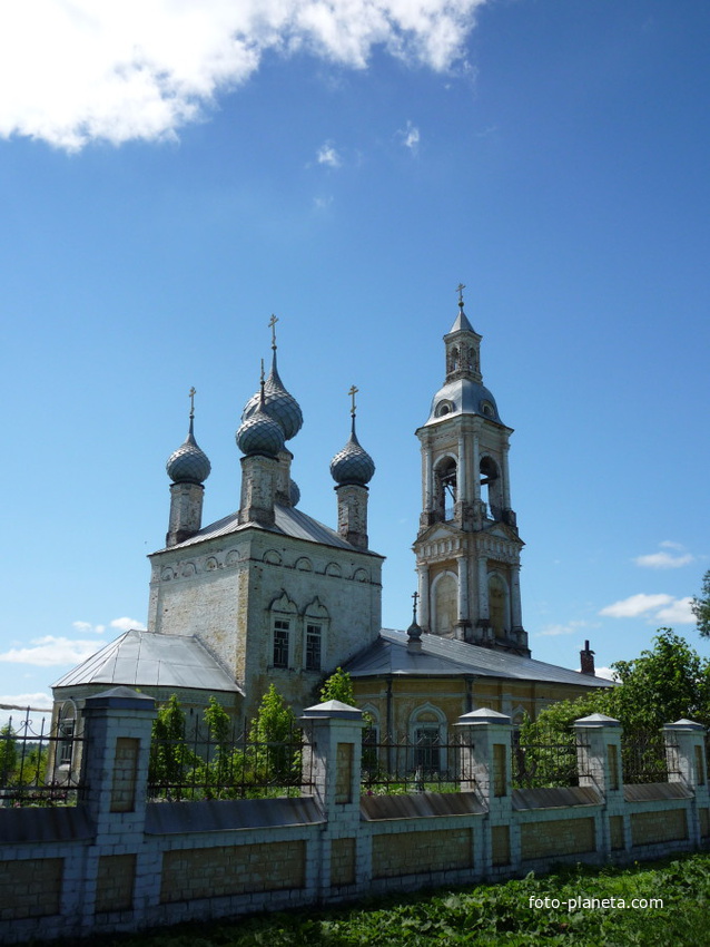 Церковь в селе Саметь