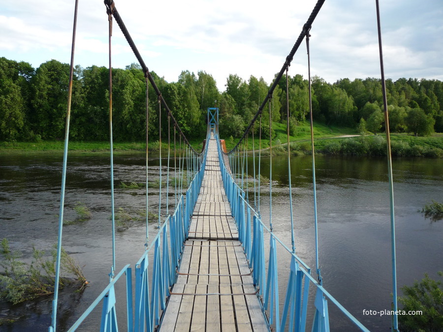 Товарково. Пешеходный мост через Угру