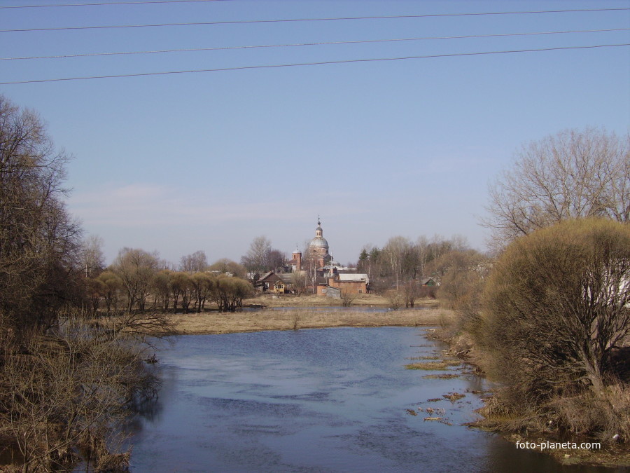 Река Вязьма. Вид с моста в центре города