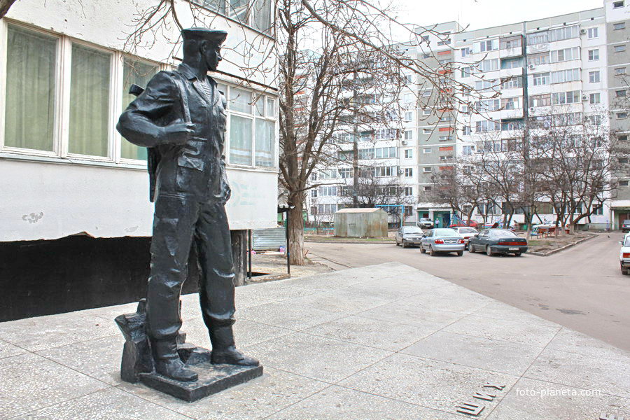 памятник воинам-интернационалистам в на улице К.Маркса