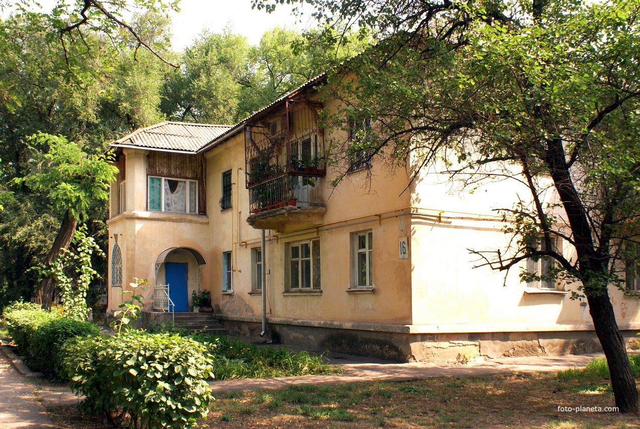 старый дом на улице Химиков