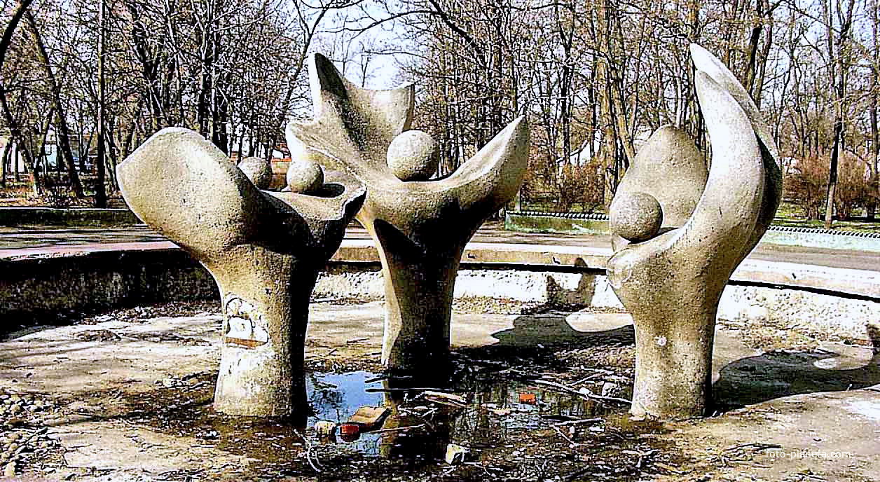 фонтан в парке Юность (нарабочий)