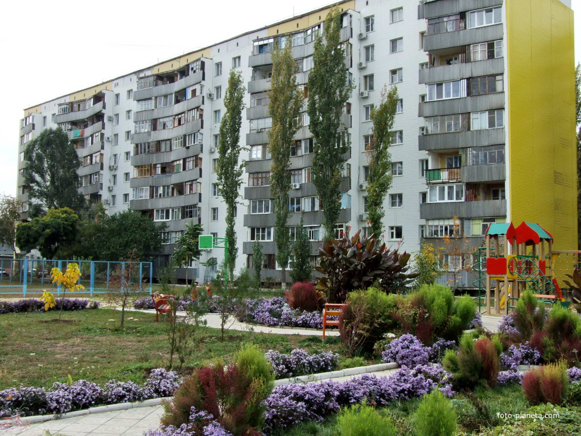 лучший двор микрорайона В-5