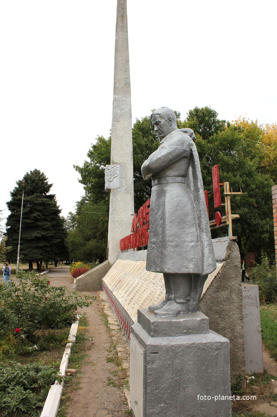 памятник павшим землякам в ВОВ