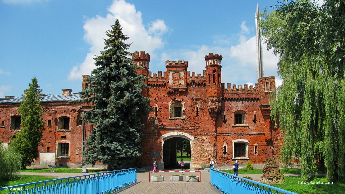 Холмские ворота, вид со стороны Волынского укрепления