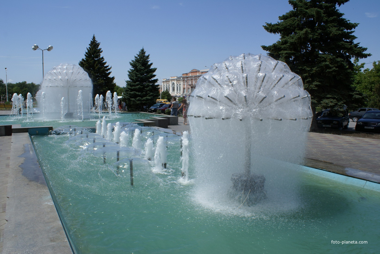 фонтаны города в центре