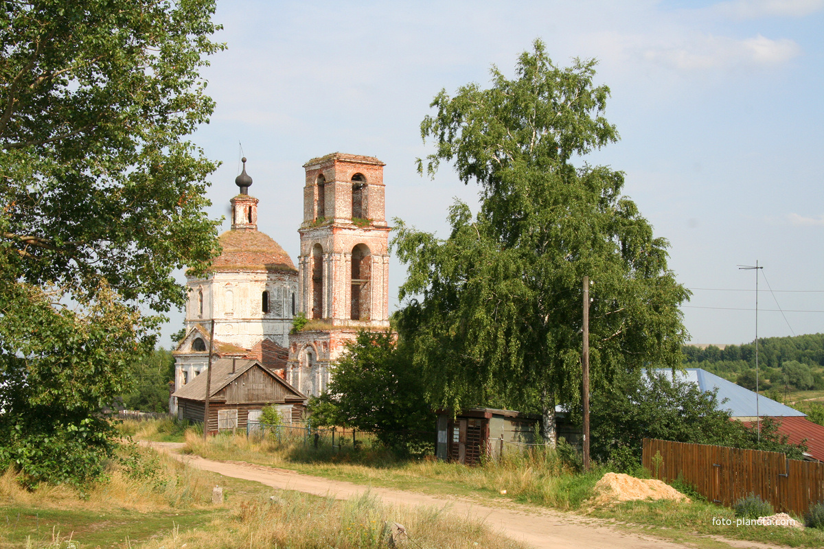 Село Тепло-Троицкое, церковь