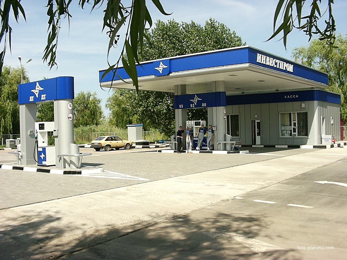 заправка "Инвестпрома" на Морской у автобазы №1