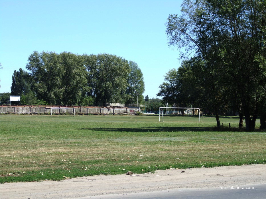 запасное футбольное поле