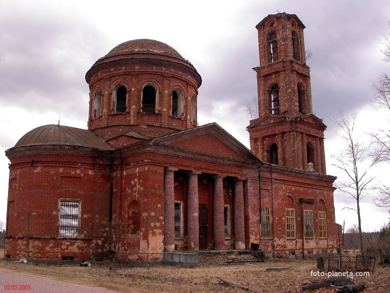 Храм в Котлованово