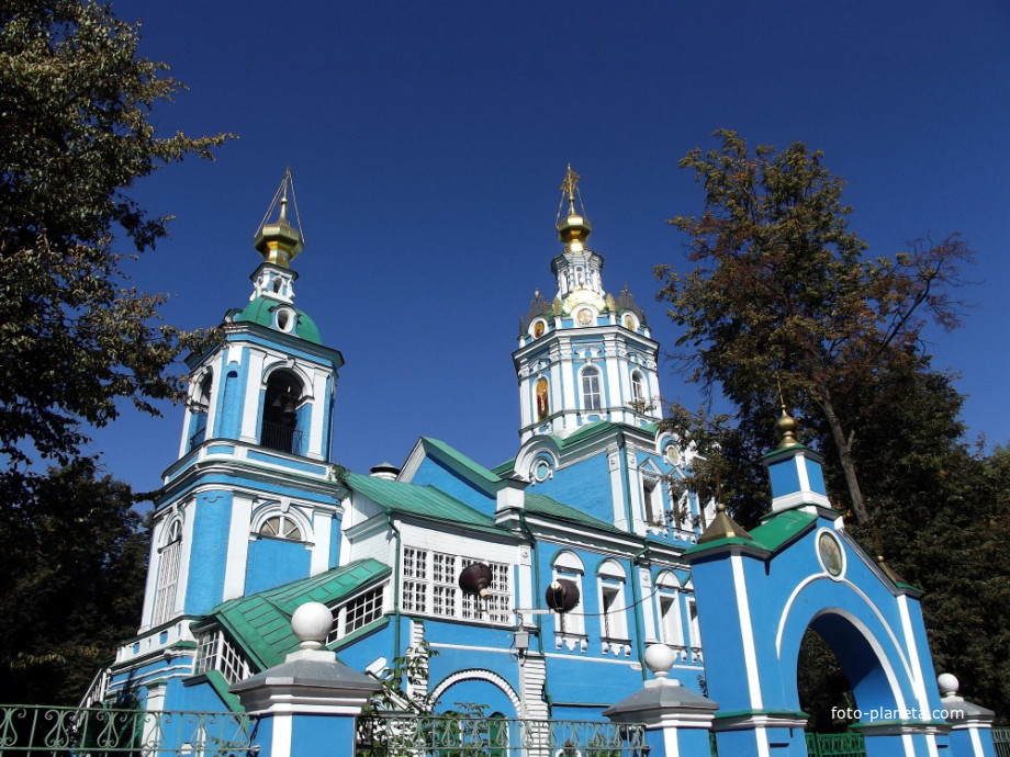 Михаило-Архангельская церковь в Никольско-Архангельском