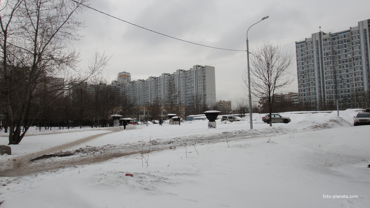 Бомбоубежище у поликлиники 119