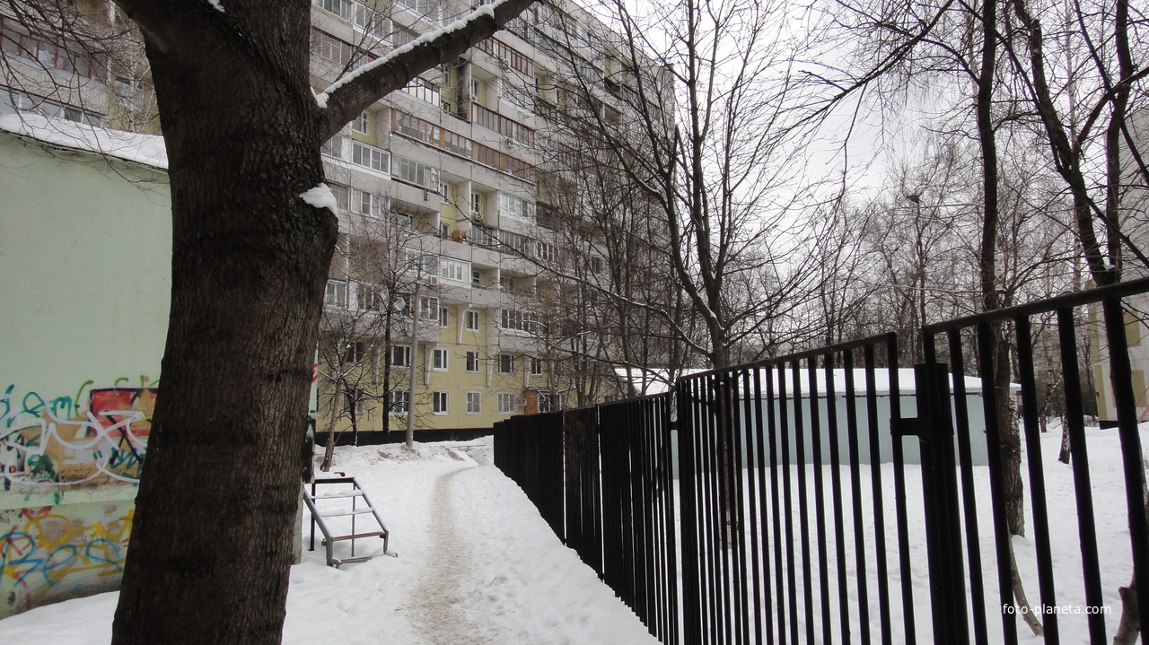 У детского сада