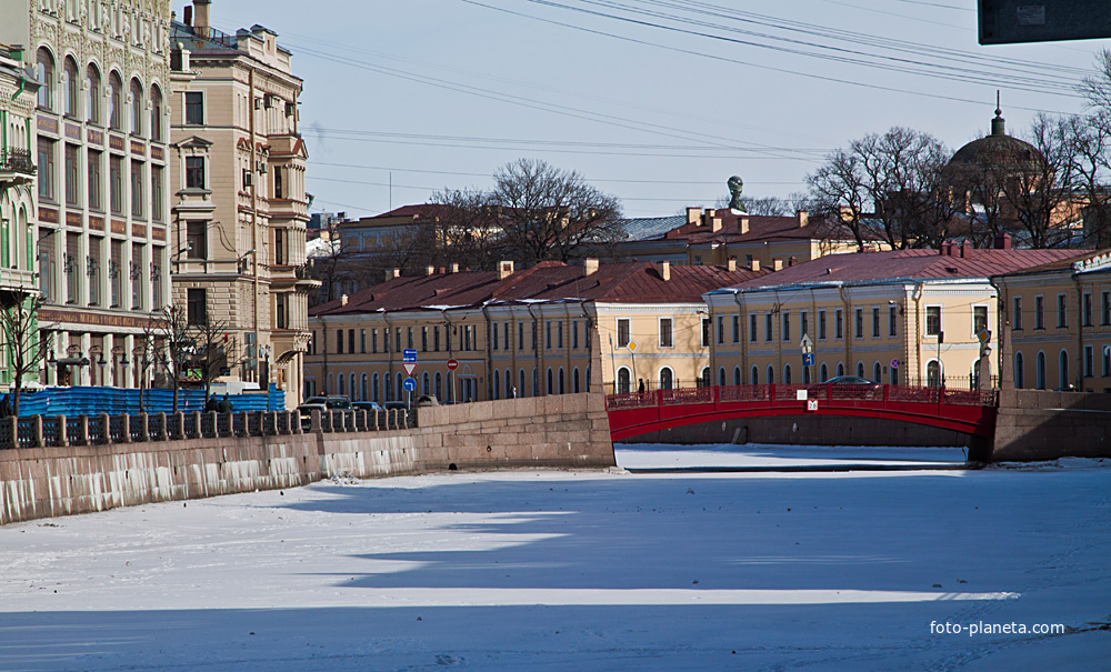 Мост через реку Мойку