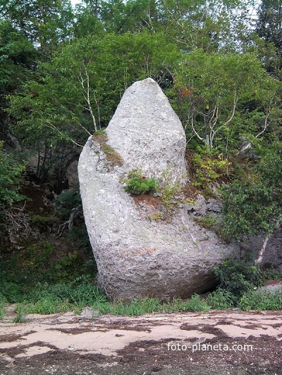 Камень