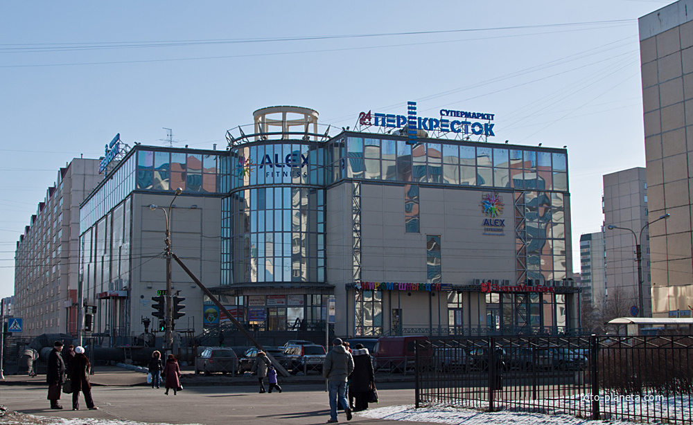 Колпино тверская. Перекресток Колпино Тверская. Колпино Тверская 58 перекресток. Перекресток Колпино Тверская 36. Магазин в Колпино перекрёсток на Тверской.