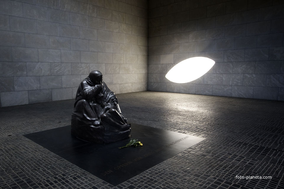 Мемориал неизвестному солдату. Берлин