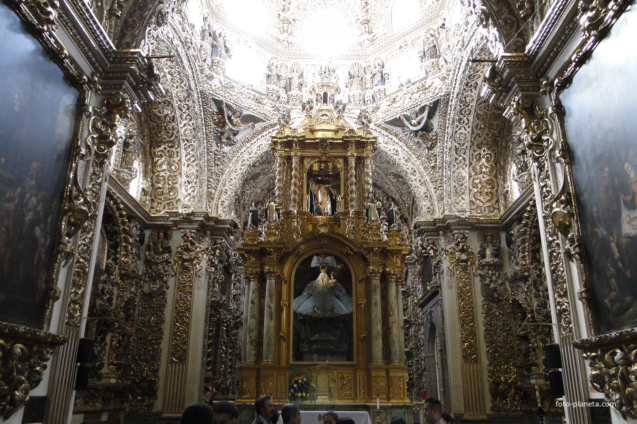 Puebla - interior view of Santo-Domingo