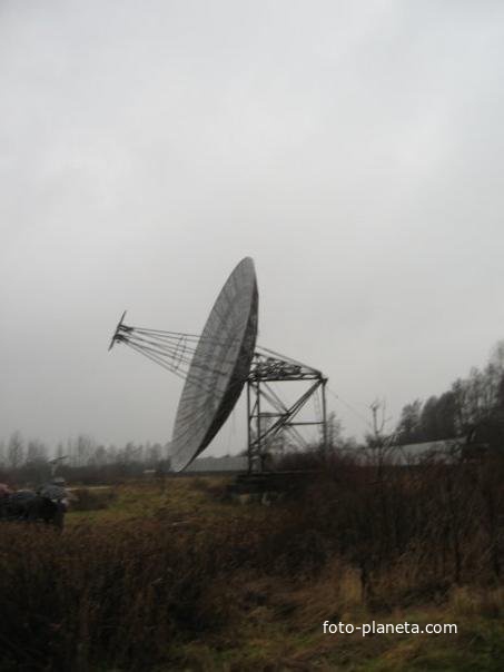 На территории  Пулковской обсерватории. Дождливый ноябрь.