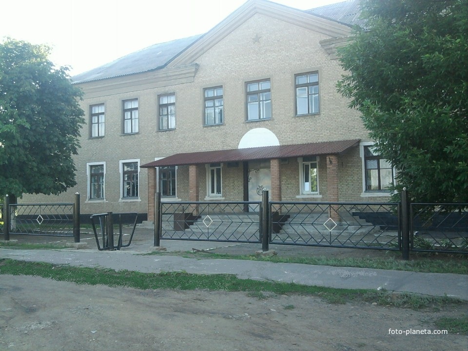 Школа в Михайловке