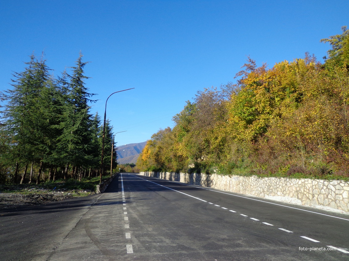 Уфа гагра. Гагра Абхазия дорога. Гагра Объездная дорога. Дороги Абхазии. Абхазия дорога по набережной.