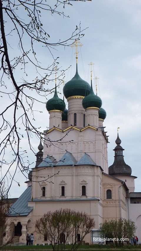 Церковь Иоанна Богослова в Ростовский кремле