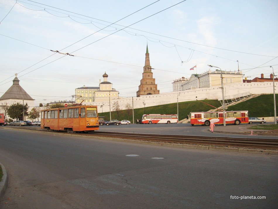 Кремлевская набережная (2007г.)