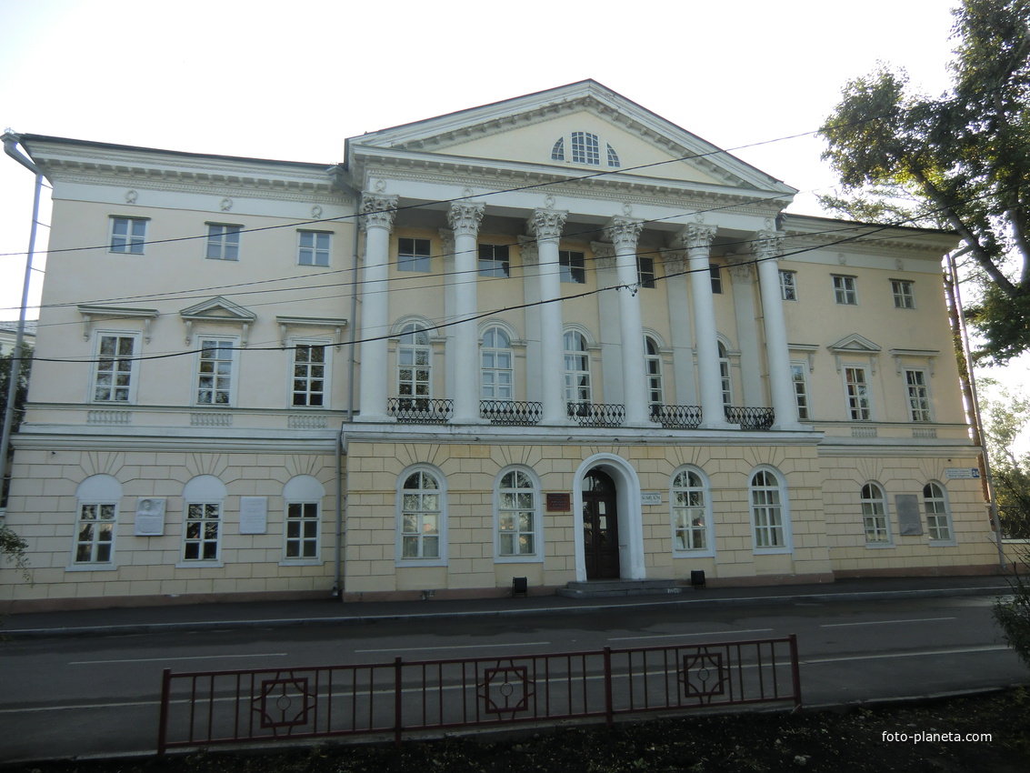 Дом на набережной Ангары, где в 1858 г. Н.В.Муравьёвым-Амурским был заключён договор о границе России с Китаем.