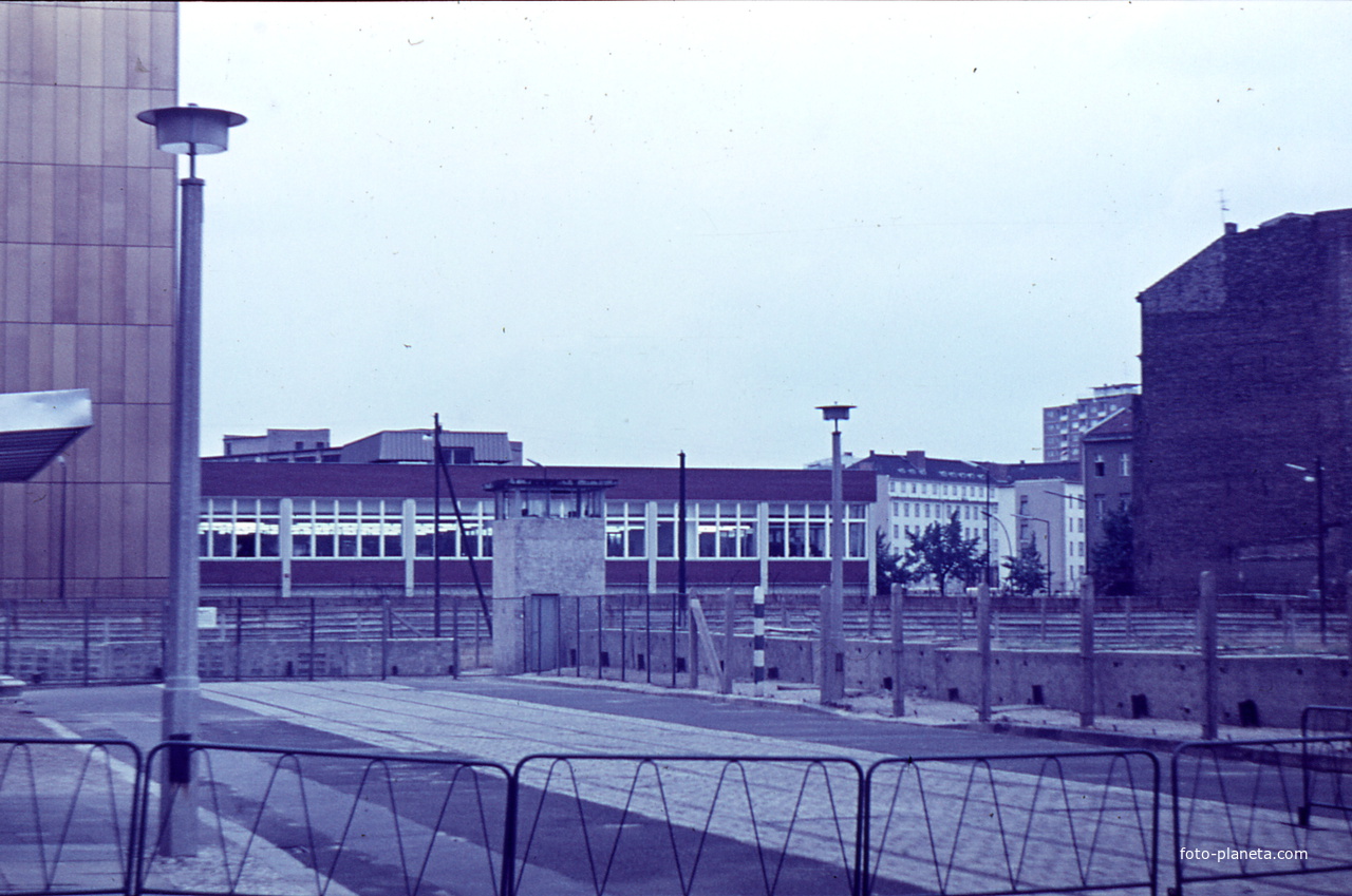 Берлинская стена. 1967 год