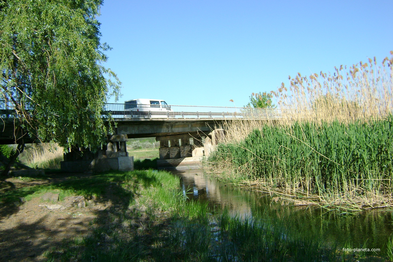 Мост на пос. Райское.