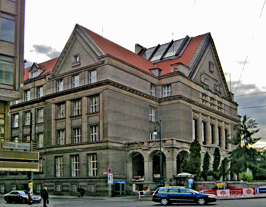 Здание в Праге