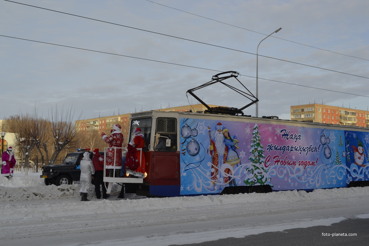 Новогодний трамвай. г.Темиртау.