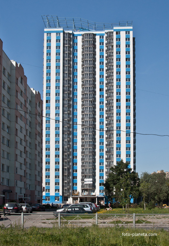 Высотный дом