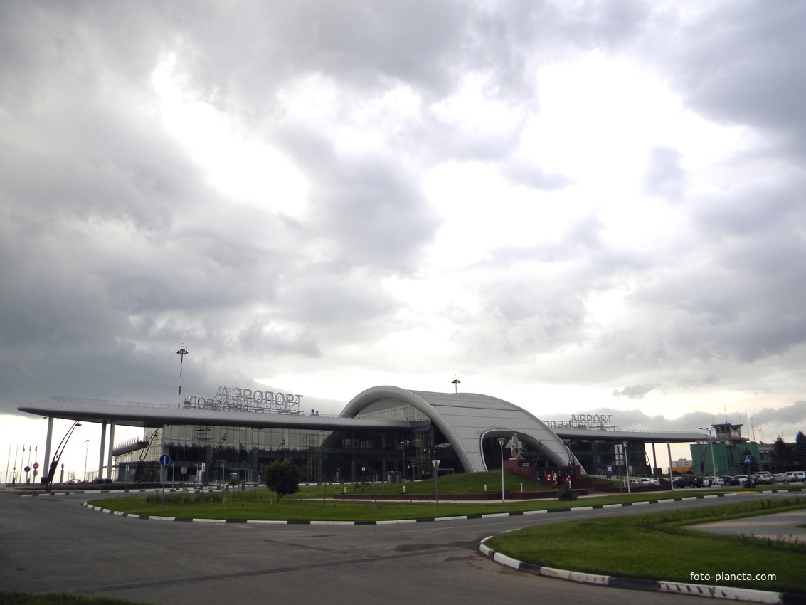 Здание нового аэропорта в городе Белгород