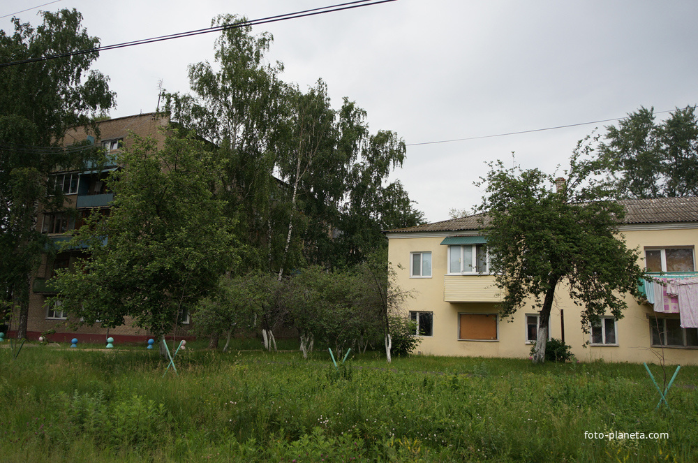 Щурово, Октябрьская улица, 105, 109